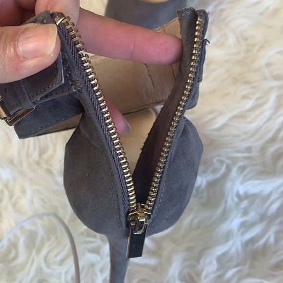 Aldo Women’s Dwaydien Grey Metal Ankle Strap Pointed Toe Pump Size 9 US - Picture 8 of 13